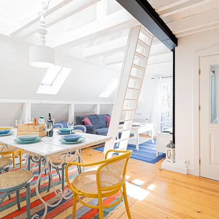 2homerent Emily *